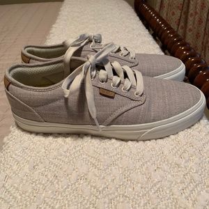 Vans Deluxe Skate Shoes